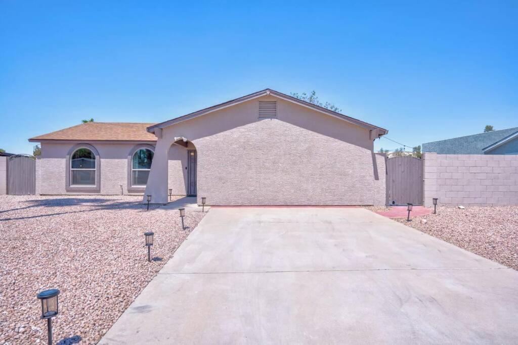 Fab Phx Getaway W/ Pool & Fire Pit Villa Phoenix Eksteriør billede