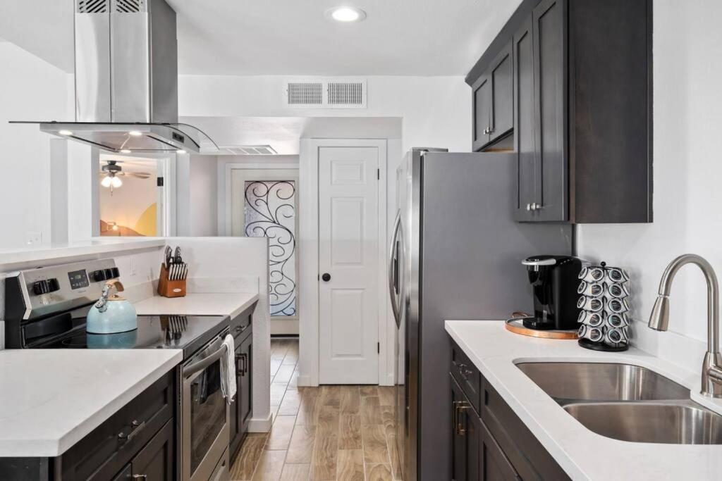 Fab Phx Getaway W/ Pool & Fire Pit Villa Phoenix Eksteriør billede