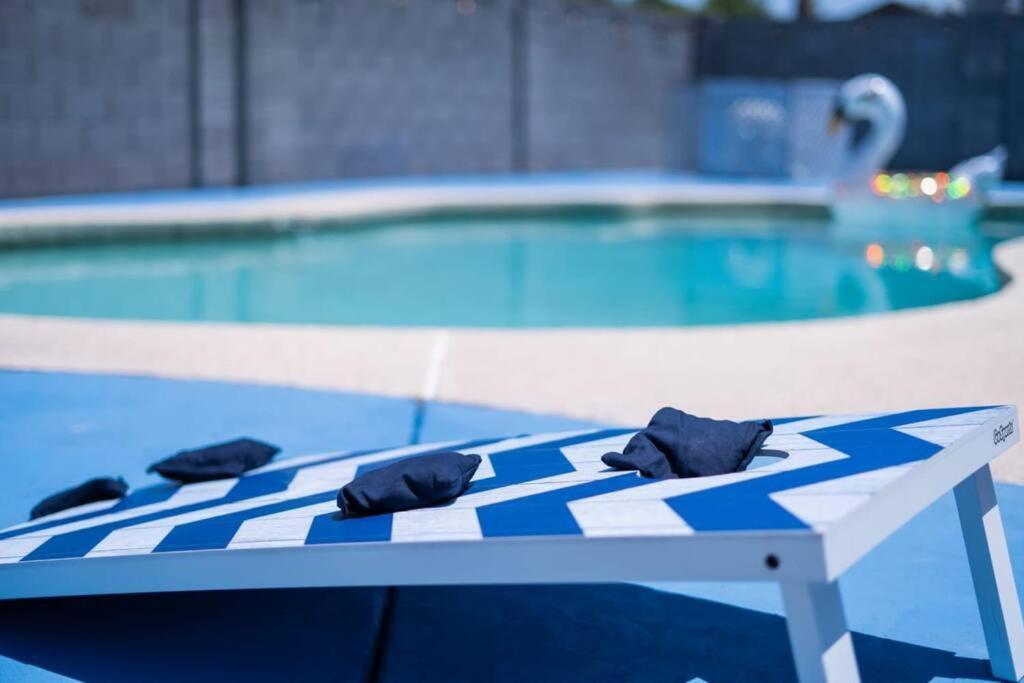 Fab Phx Getaway W/ Pool & Fire Pit Villa Phoenix Eksteriør billede