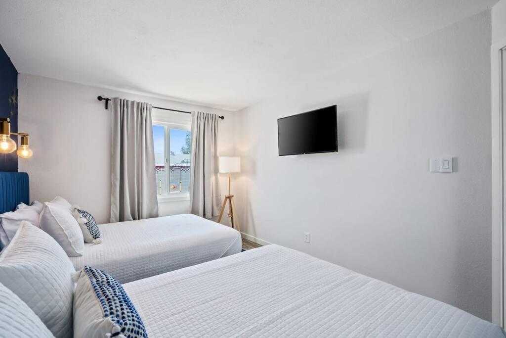 Fab Phx Getaway W/ Pool & Fire Pit Villa Phoenix Eksteriør billede