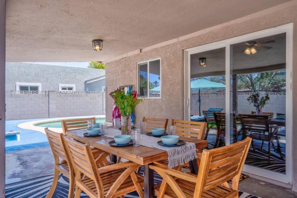 Fab Phx Getaway W/ Pool & Fire Pit Villa Phoenix Eksteriør billede
